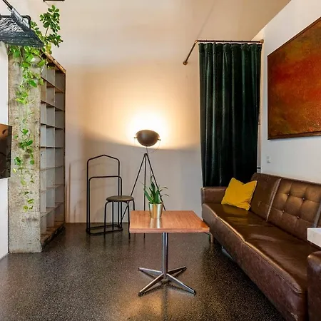 Loft & Artist In An Industrial Creative Hub * برلين