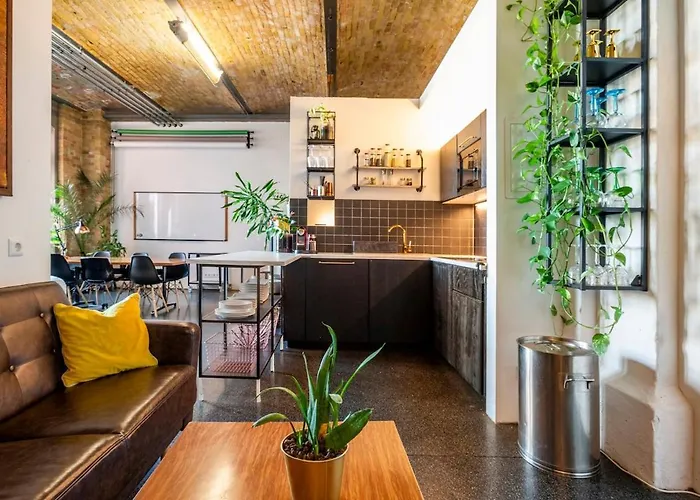 Loft & Artist In An Industrial Creative Hub Lägenhet Berlin