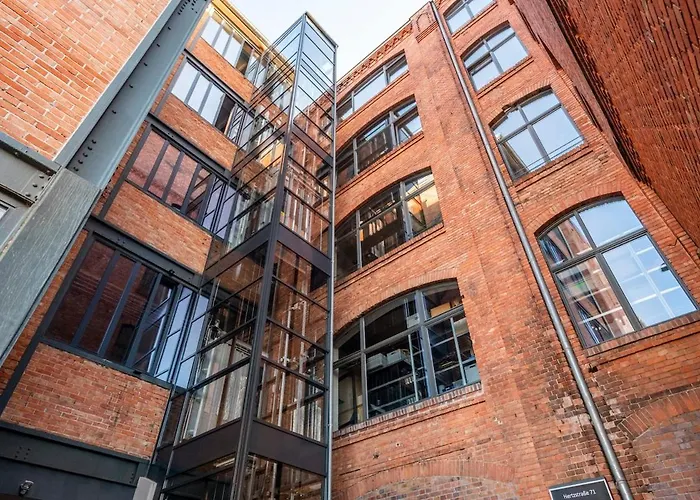 Loft & Artist In An Industrial Creative Hub Lägenhet